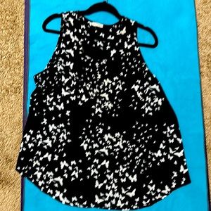 Butterfly sleeveless top